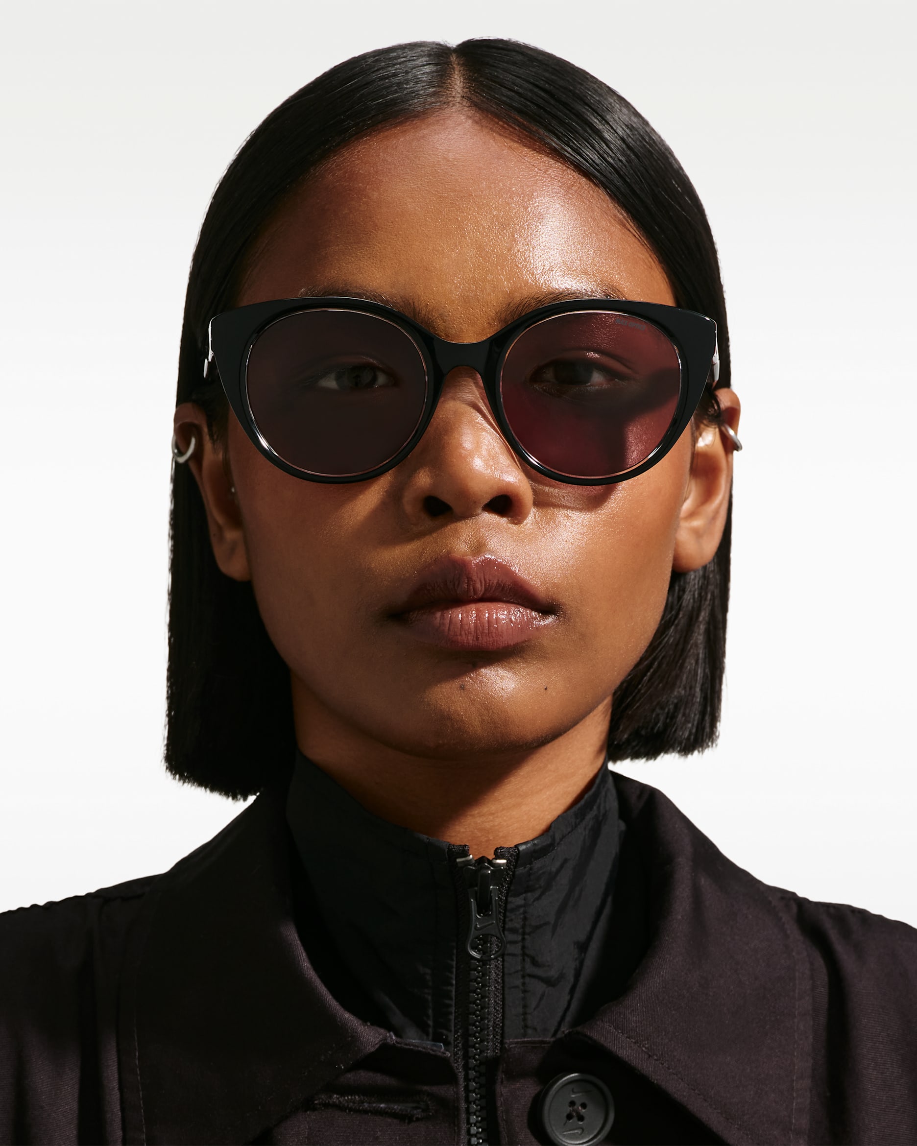 マックスプロテクション ネオスリーブ ホログラム UVアーマー レッド 50枚 Nike Prima Icon Sunglasses. Nike.com